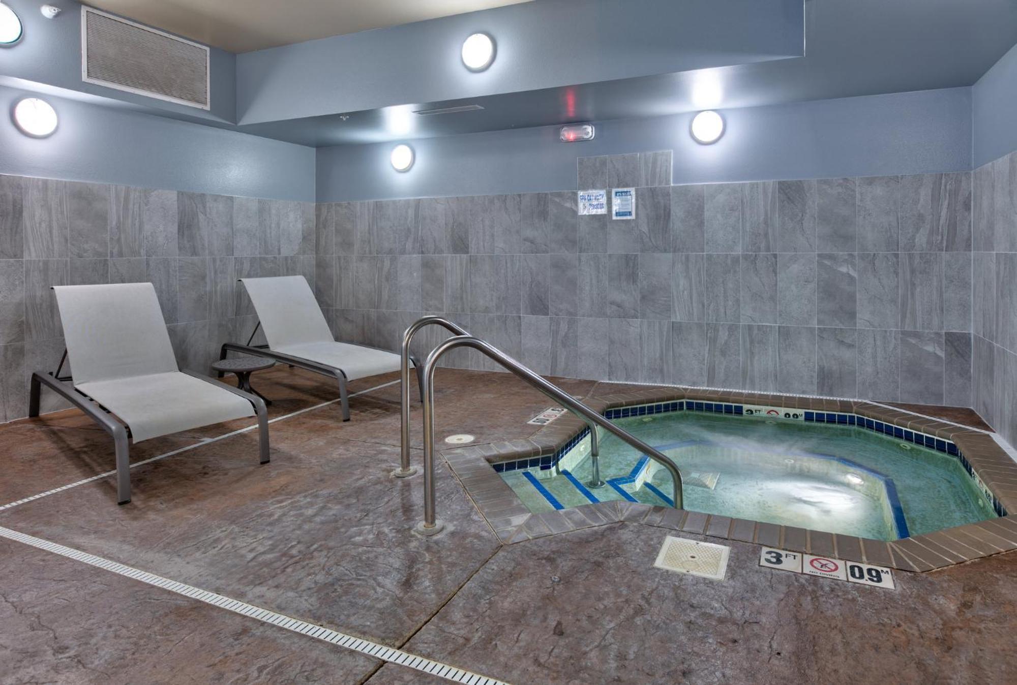 Holiday Inn Express Hotel & Suites Shakopee By Ihg Exterior foto
